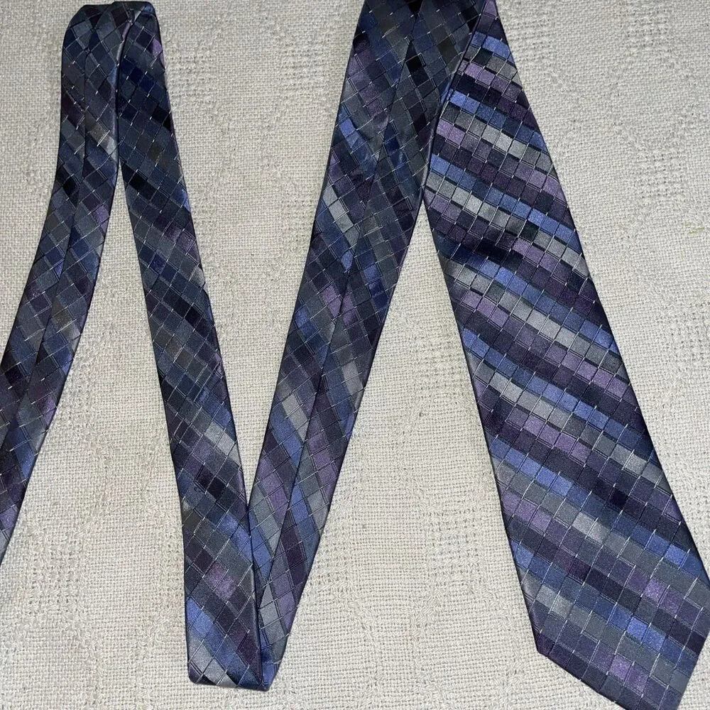Calvin Klein Men’s Dress Tie Sz 23” 3.5” Blue Geometric Extra Long Business NWT